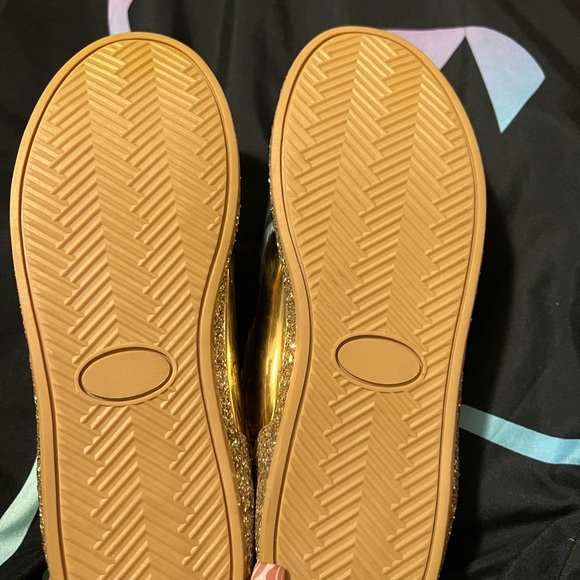 Gold glitter sneakers ✨! - Picture 4 of 7